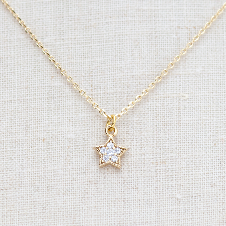 Tiny Rhinestone Star Necklace In Gold on Luulla