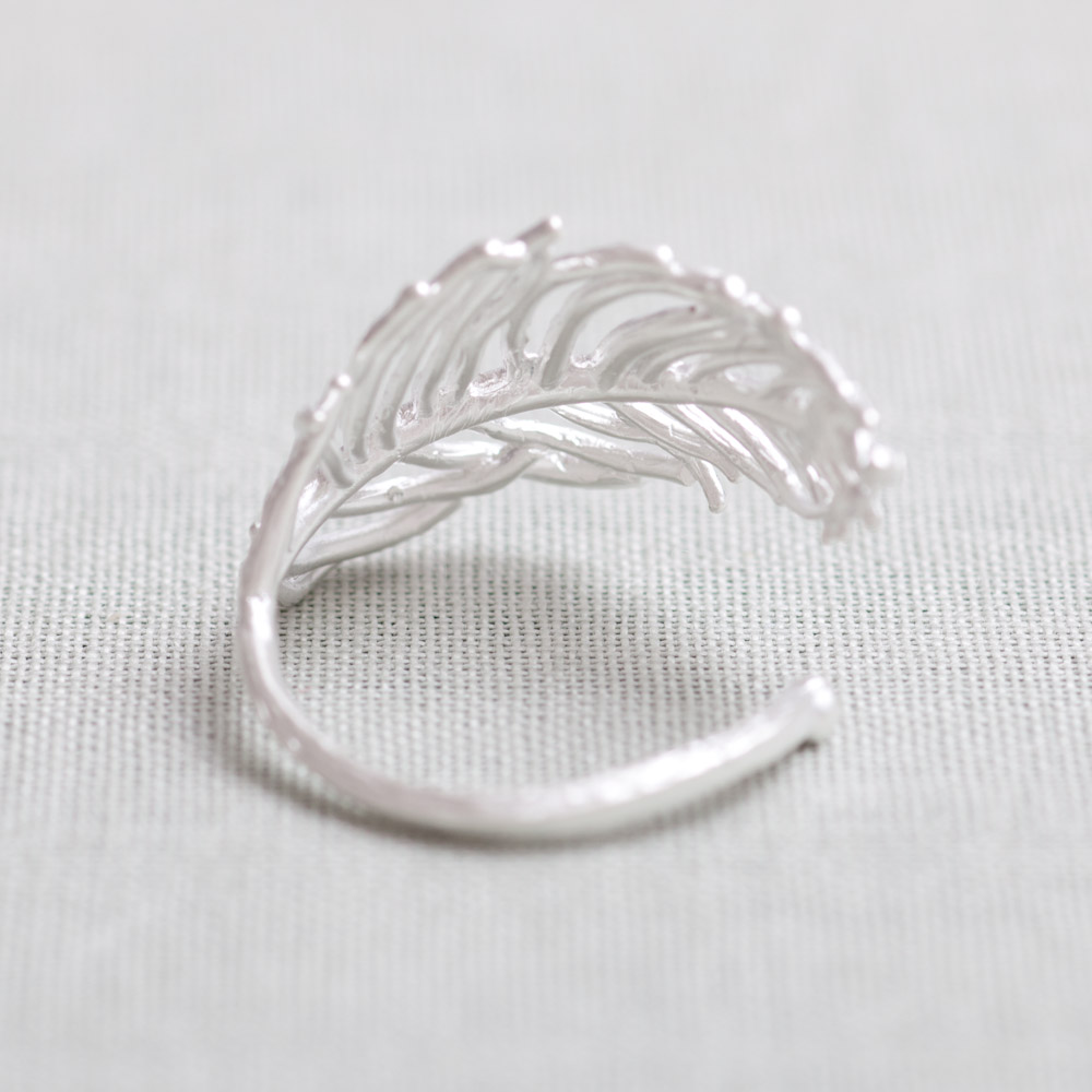 Feather Ring In Silver on Luulla