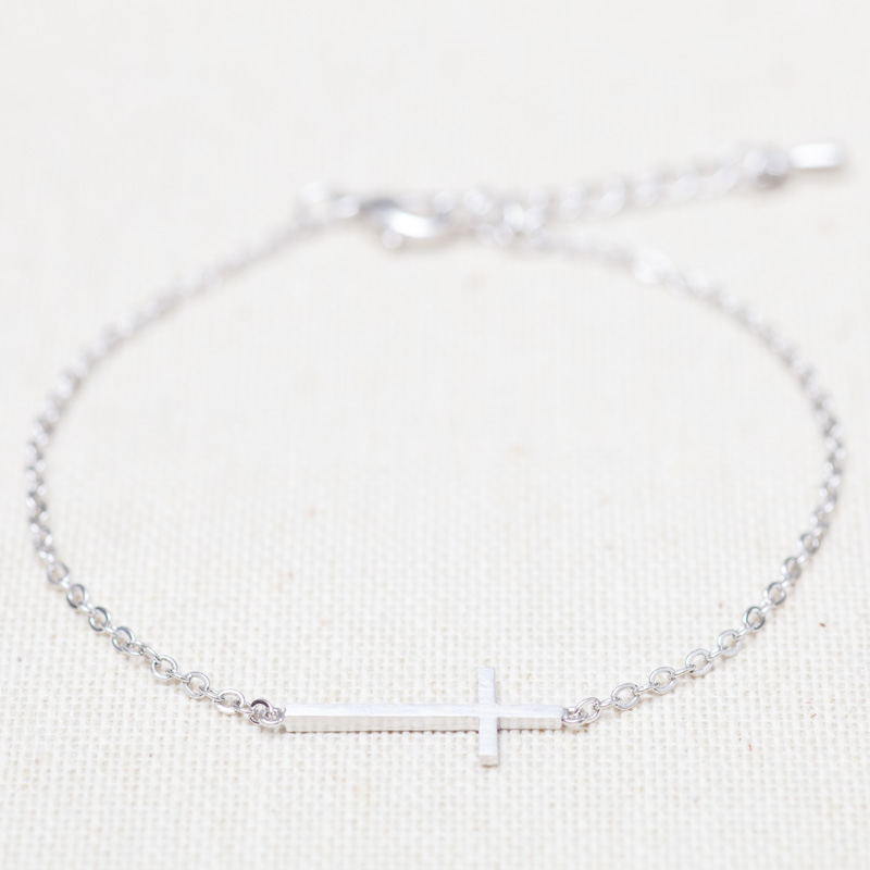 Sideways Cross Bracelet In Silver on Luulla